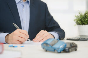 ¿Por qué elegir a Rob King & Associates, Trial Lawyers para obtener ayuda después de un accidente de auto en Carmel?